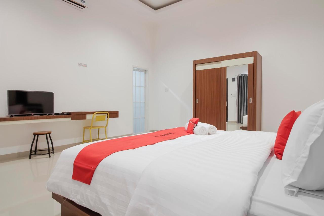 Reddoorz Premium @ Setiabudi Medan Sunggal Eksteriør billede