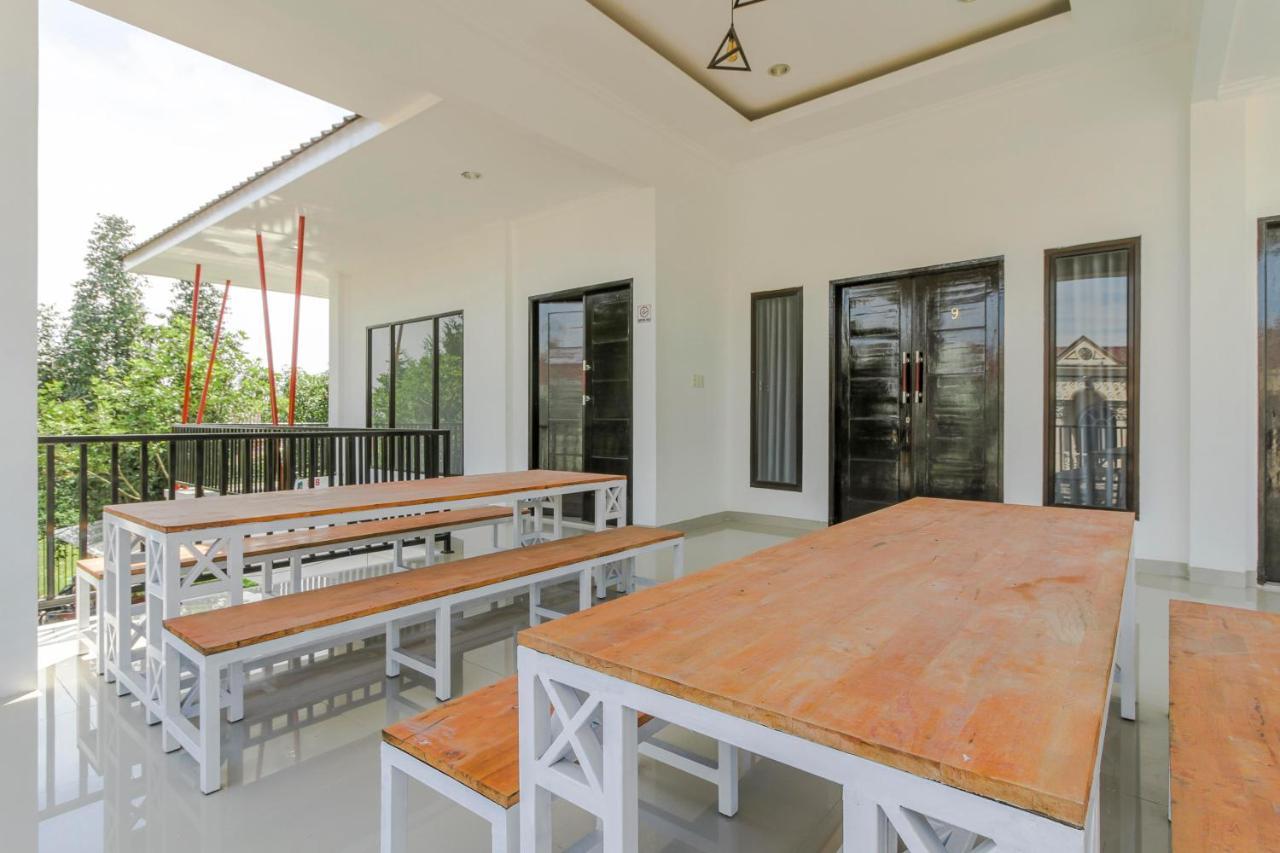 Reddoorz Premium @ Setiabudi Medan Sunggal Eksteriør billede